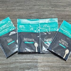 Pampered Chef Flavorful Mix in Teal and Gray